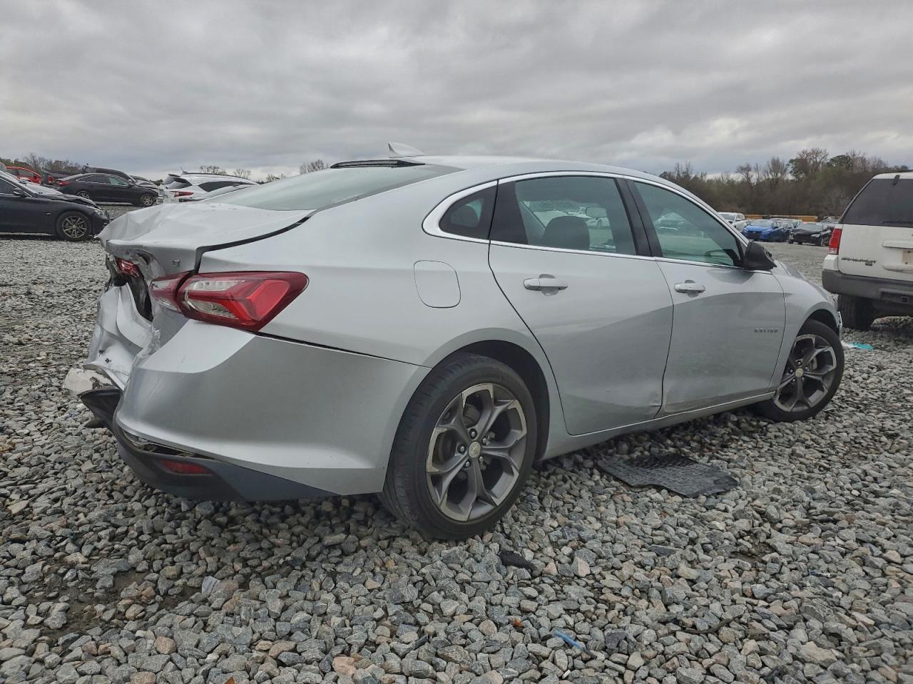 2021 CHEVROLET MALIBU LT photo 5