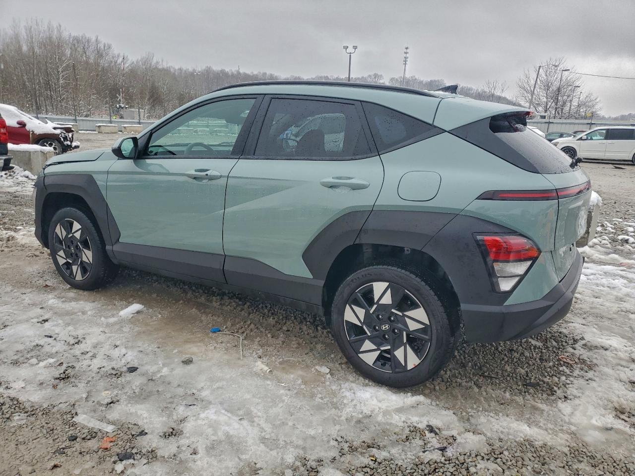 2025 HYUNDAI KONA SEL photo 3