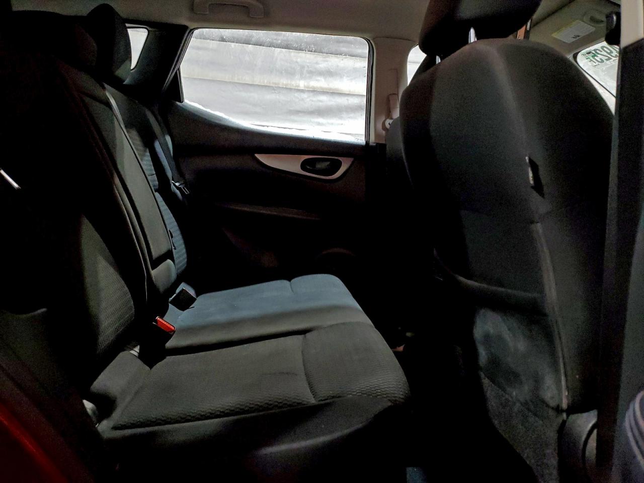 2020 NISSAN ROGUE SPORT S photo 31