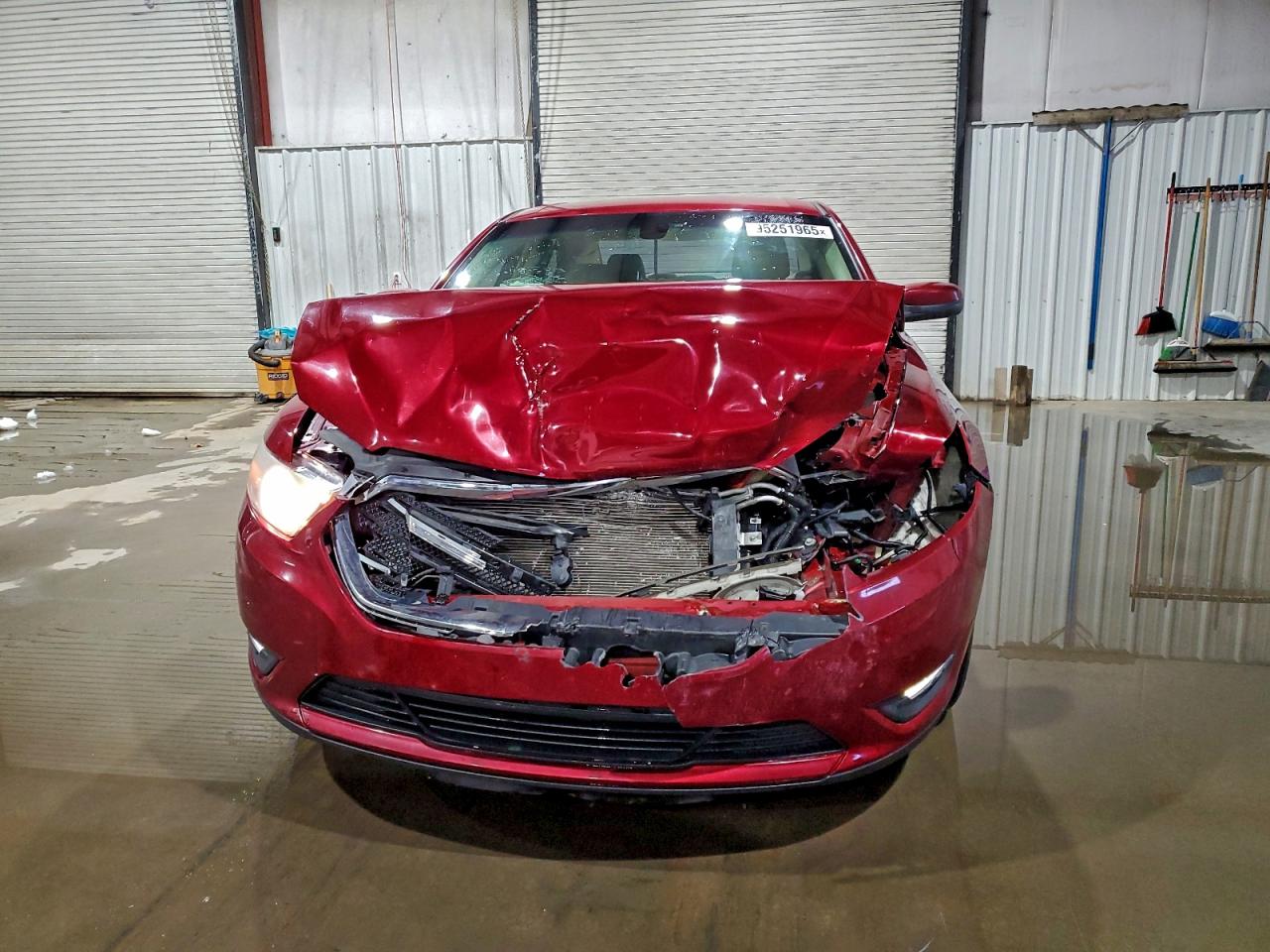 2014 FORD TAURUS SEL photo 13