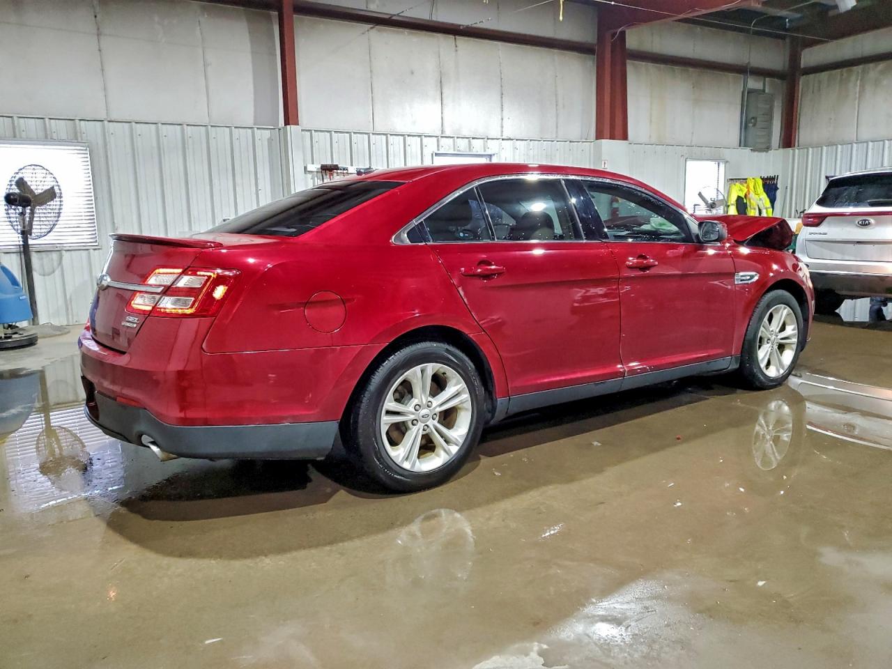2014 FORD TAURUS SEL photo 7