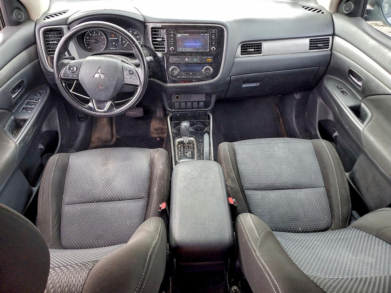 2017 MITSUBISHI OUTLANDER ES photo 8