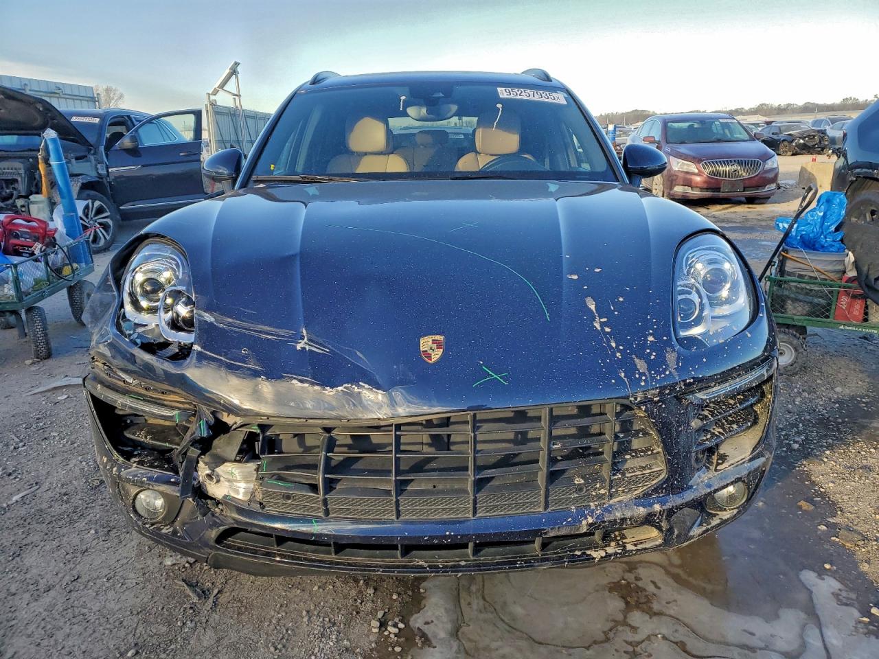 2018 PORSCHE MACAN photo 9