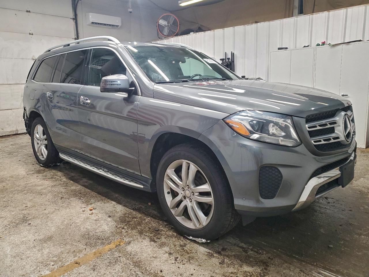 2017 MERCEDES-BENZ GLS 450 4MATIC photo 4