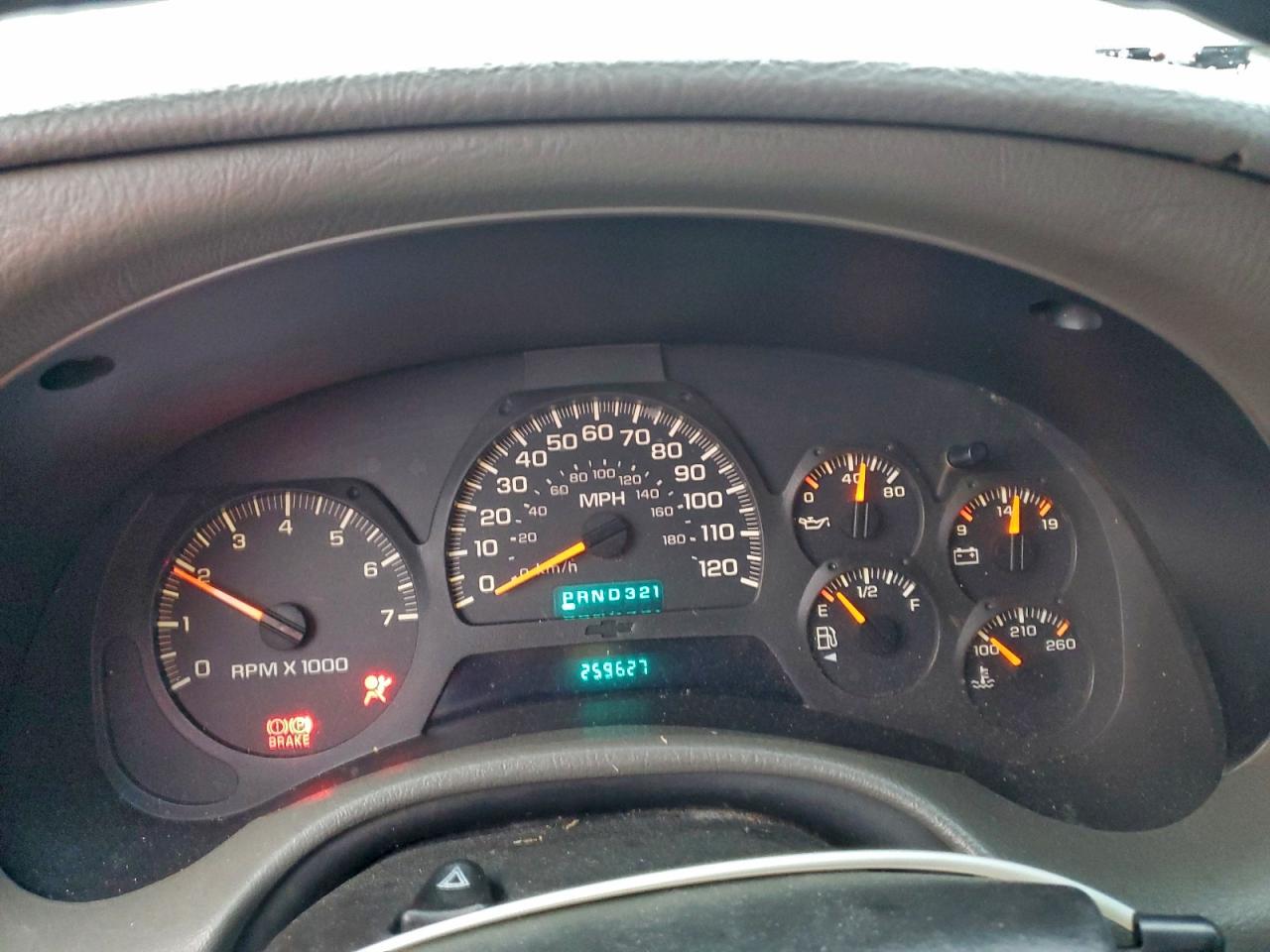 2002 CHEVROLET TRAILBLAZER photo 9
