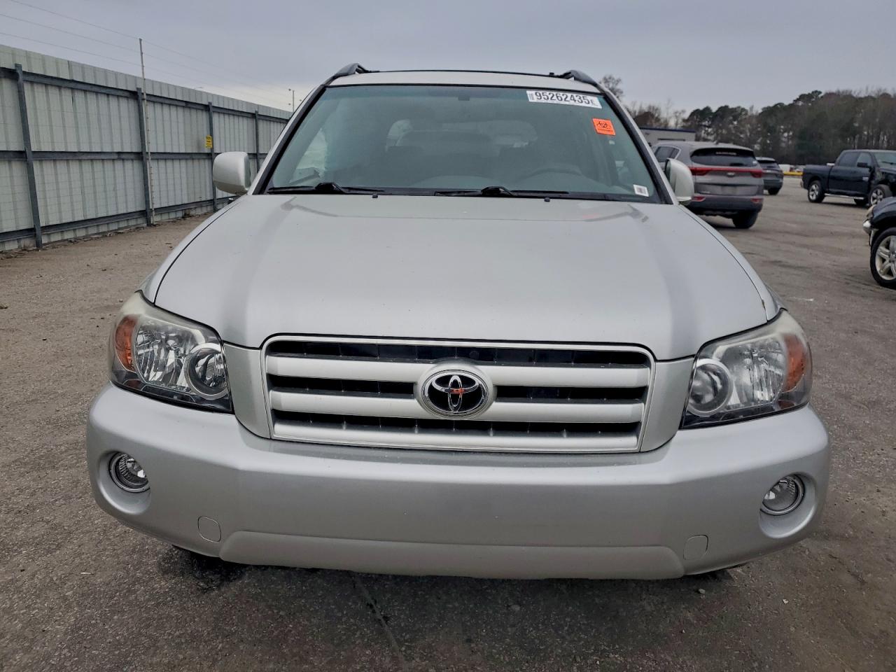 2007 TOYOTA HIGHLANDER BASE photo 13