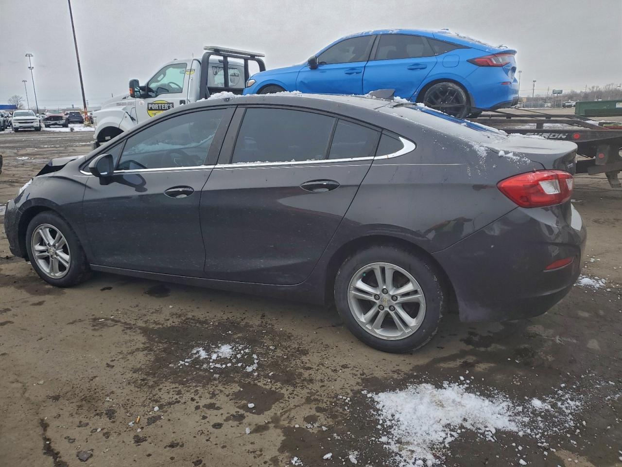 2017 CHEVROLET CRUZE LT photo 3
