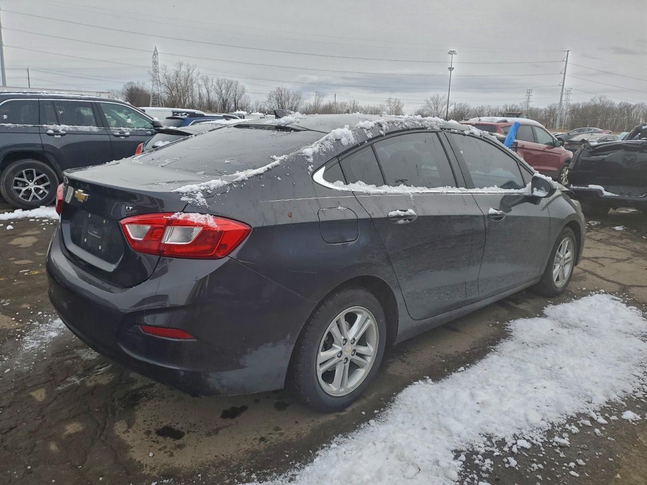 2017 CHEVROLET CRUZE LT photo 5