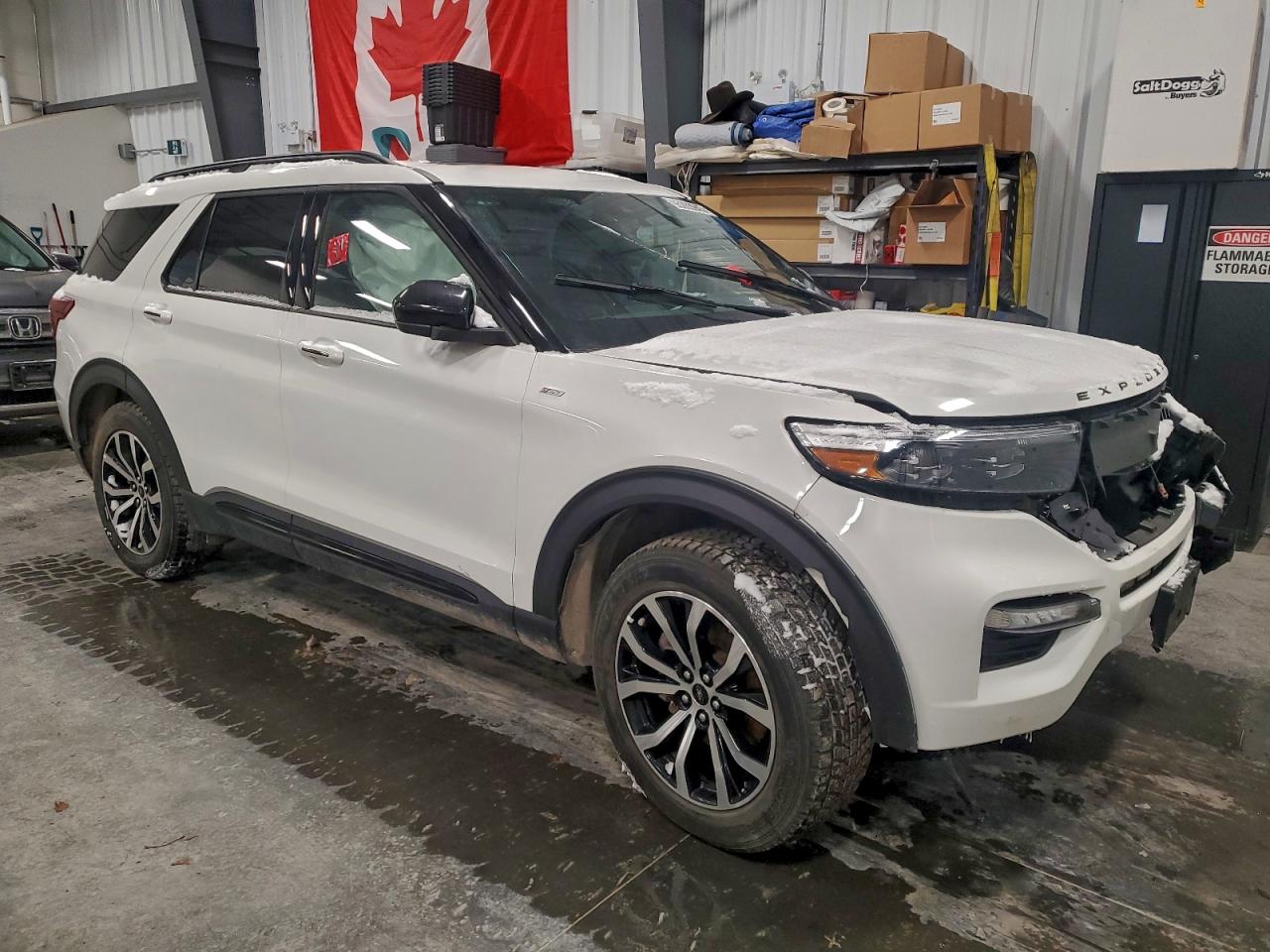 2023 FORD EXPLORER ST-LINE photo 4