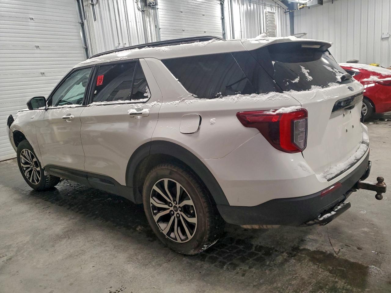 2023 FORD EXPLORER ST-LINE photo 2