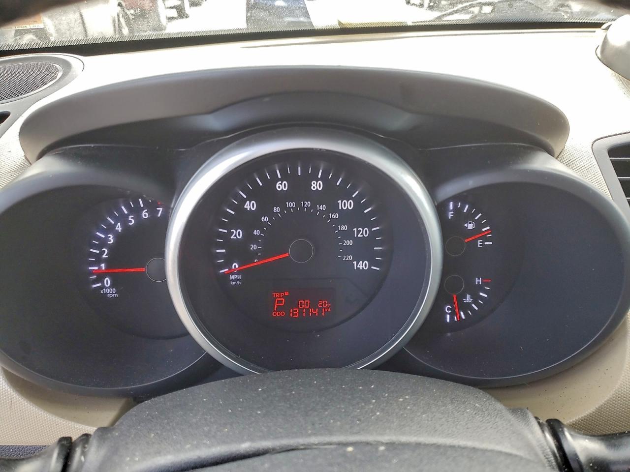 2013 KIA SOUL + photo 9