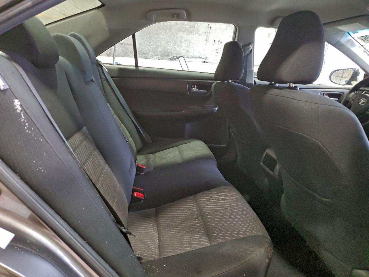 2017 TOYOTA CAMRY LE photo 10