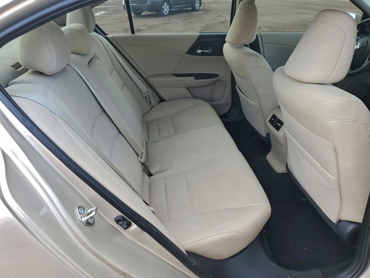 2016 HONDA ACCORD EX photo 19