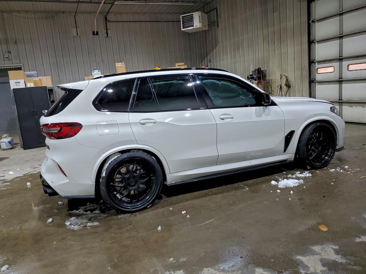 2022 BMW X5 M photo 3