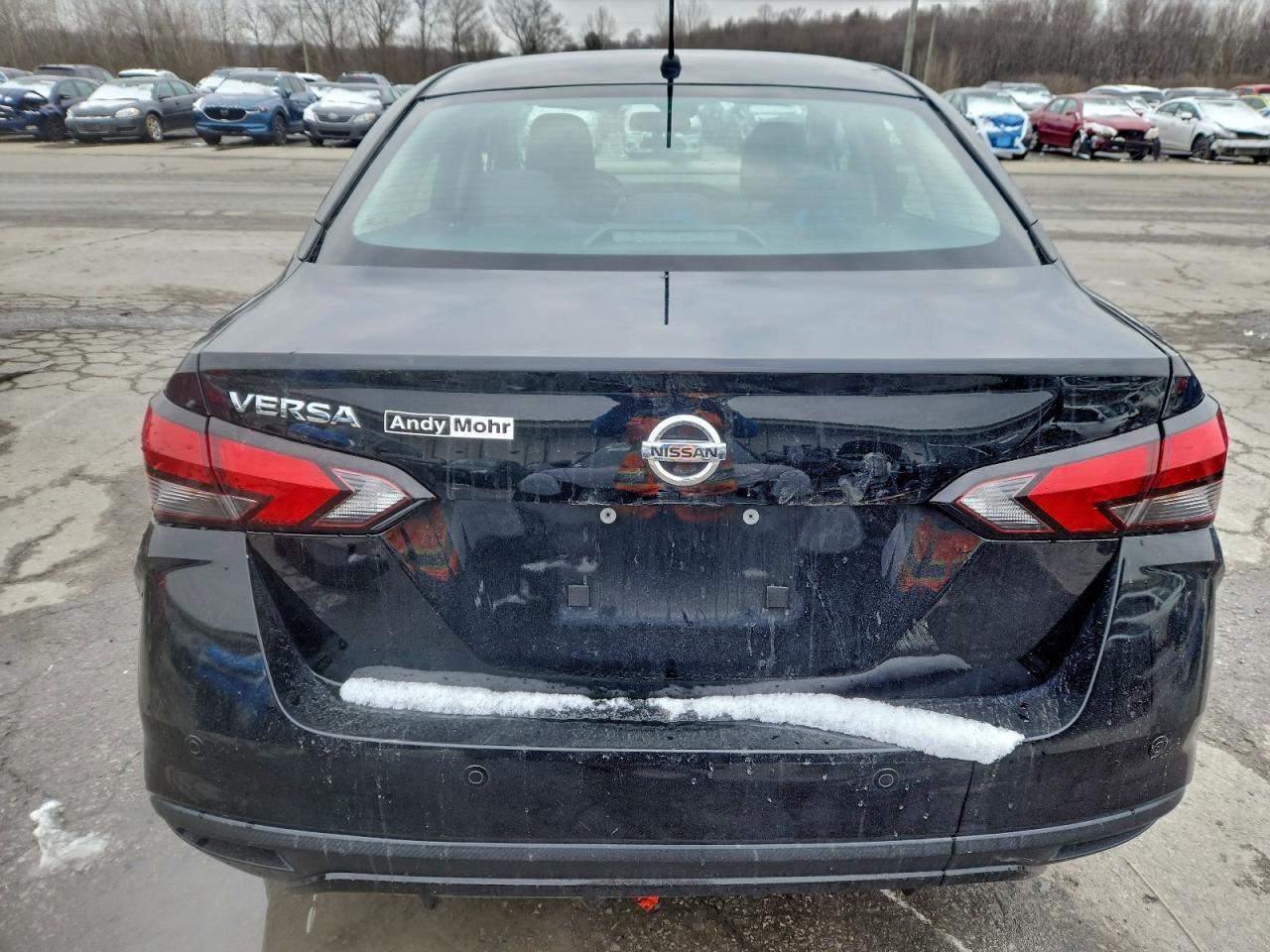 2021 NISSAN VERSA S photo 6