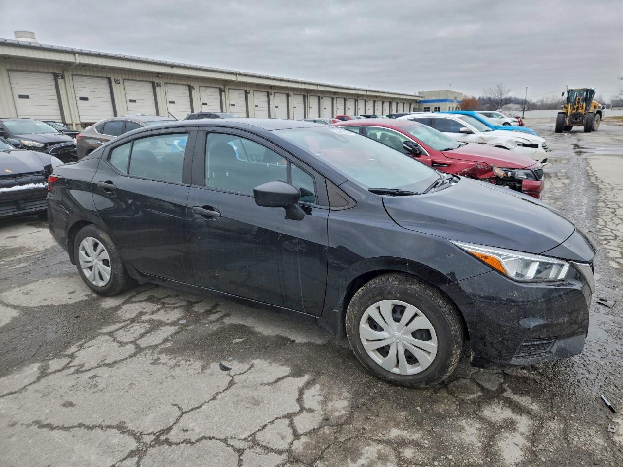 2021 NISSAN VERSA S photo 4