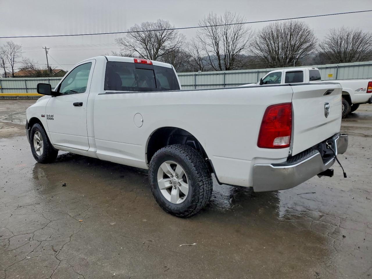 2016 RAM 1500 ST photo 3
