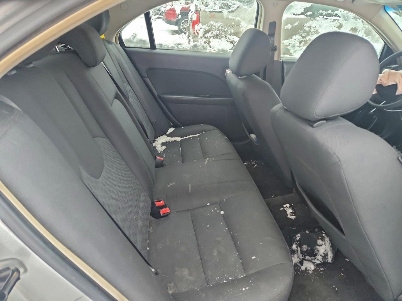 2011 FORD FUSION SE photo 19