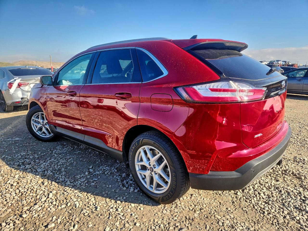 2021 FORD EDGE photo 4