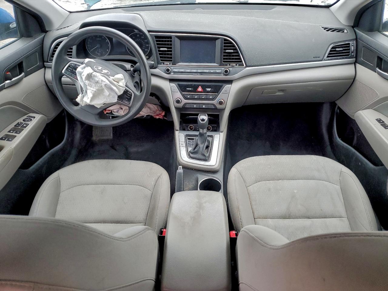 2017 HYUNDAI ELANTRA SE photo 8