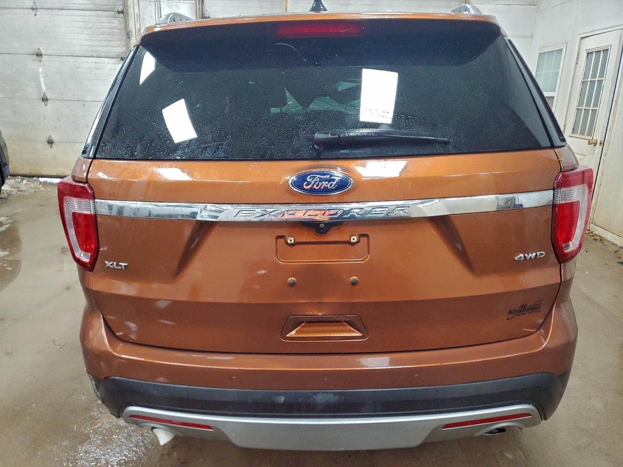 2017 FORD EXPLORER XLT photo 11