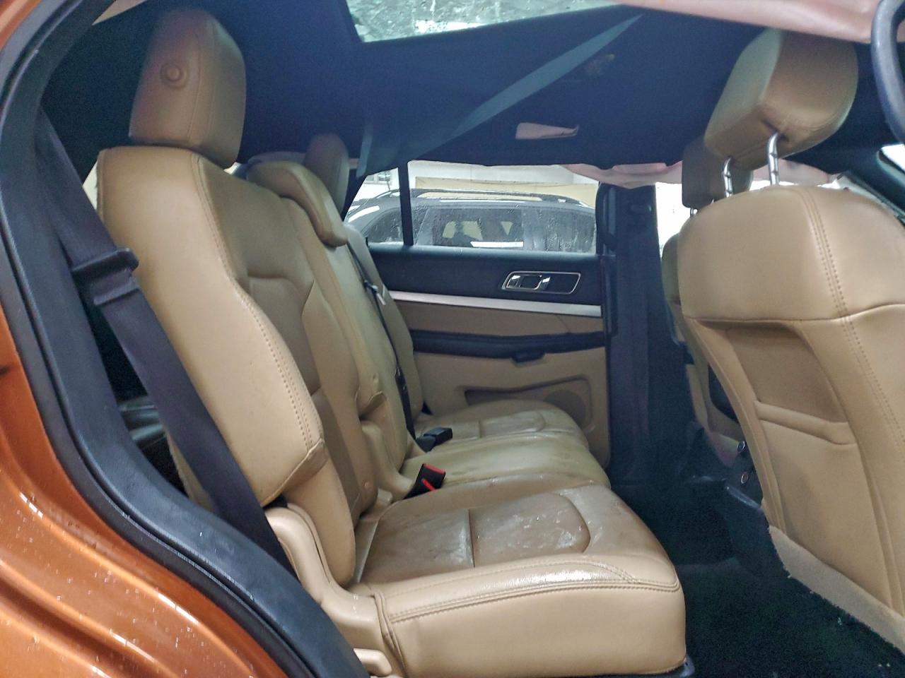2017 FORD EXPLORER XLT photo 21