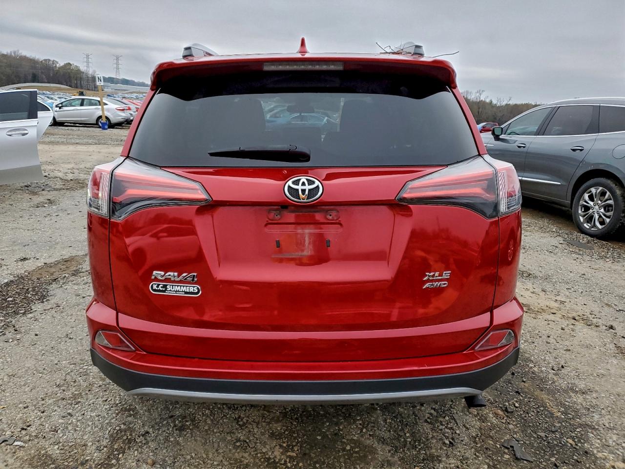 2017 TOYOTA RAV4 XLE photo 6