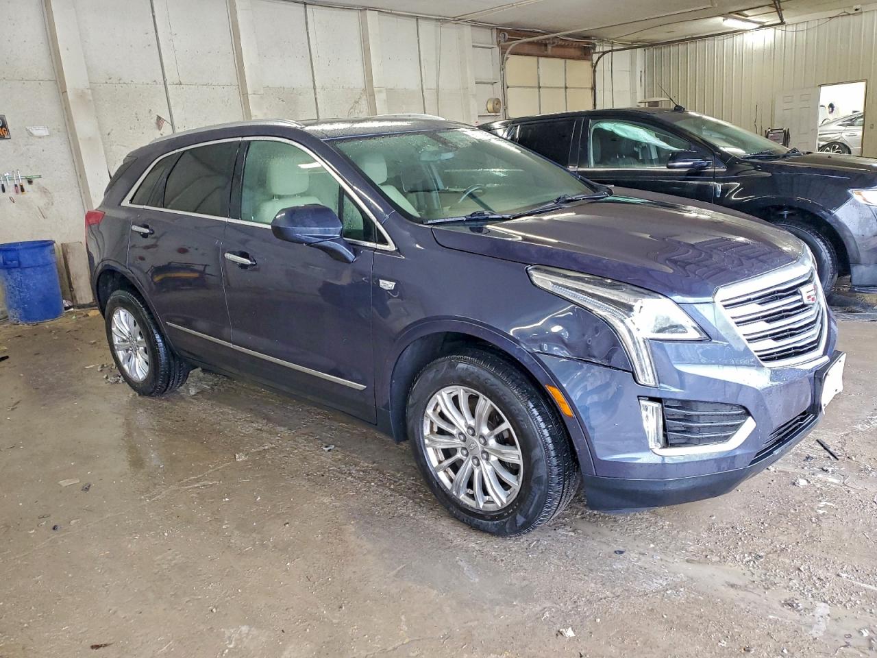 2018 CADILLAC XT5 photo 4