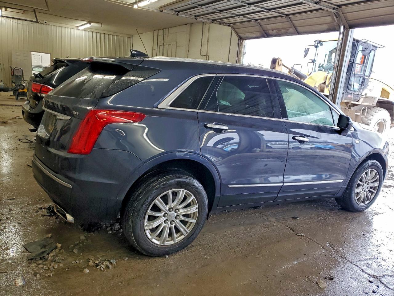 2018 CADILLAC XT5 photo 3