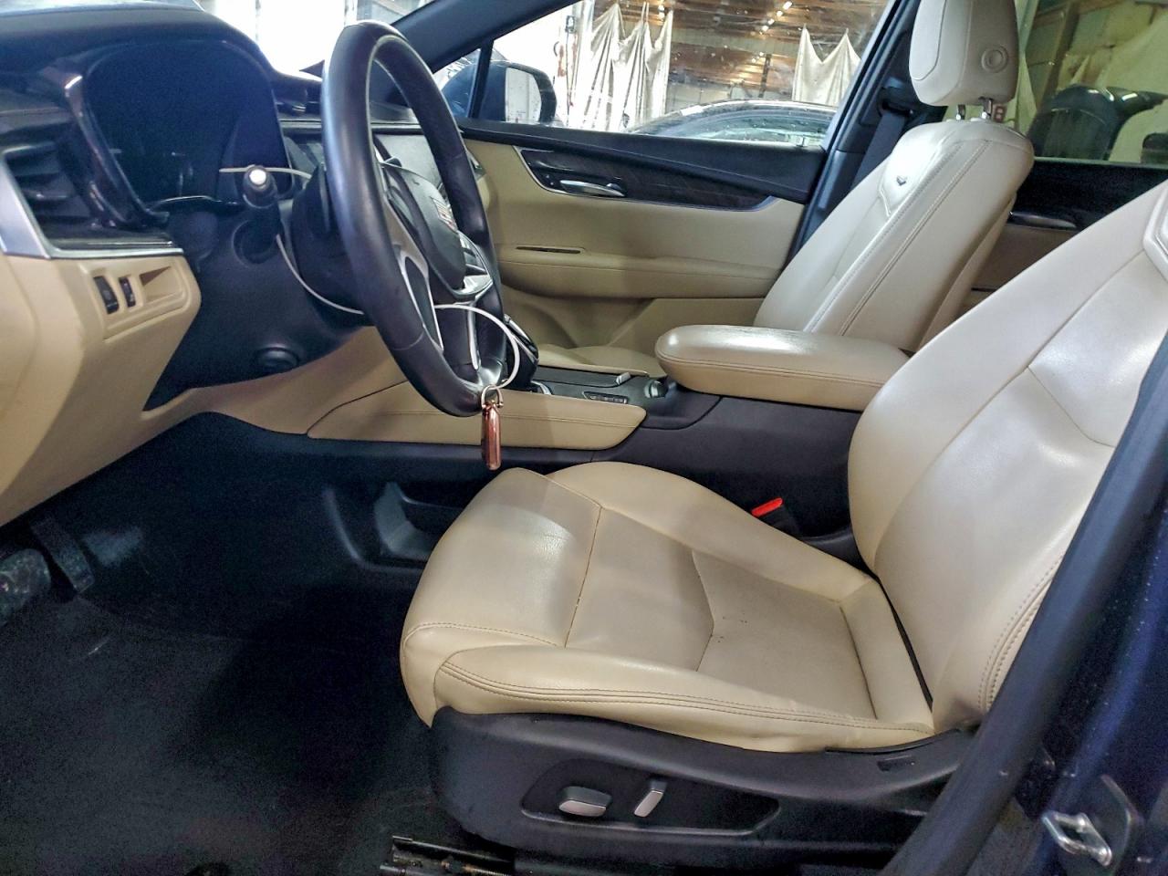 2018 CADILLAC XT5 photo 7