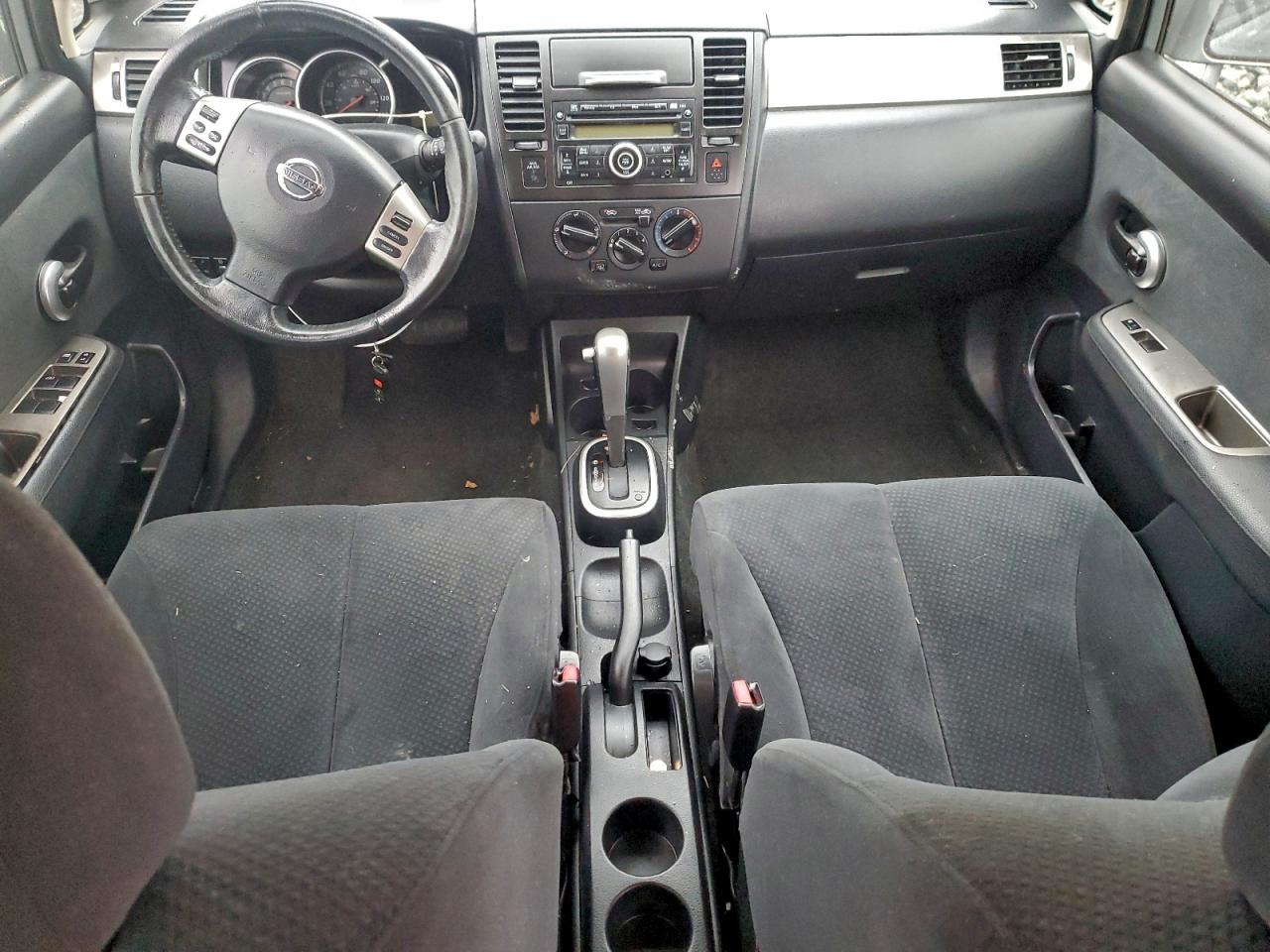 2012 NISSAN VERSA S photo 8