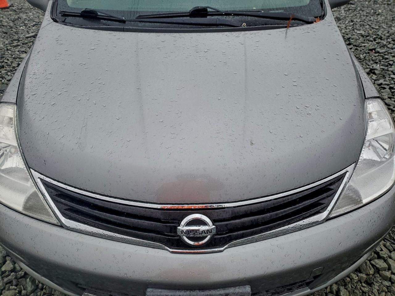 2012 NISSAN VERSA S photo 11