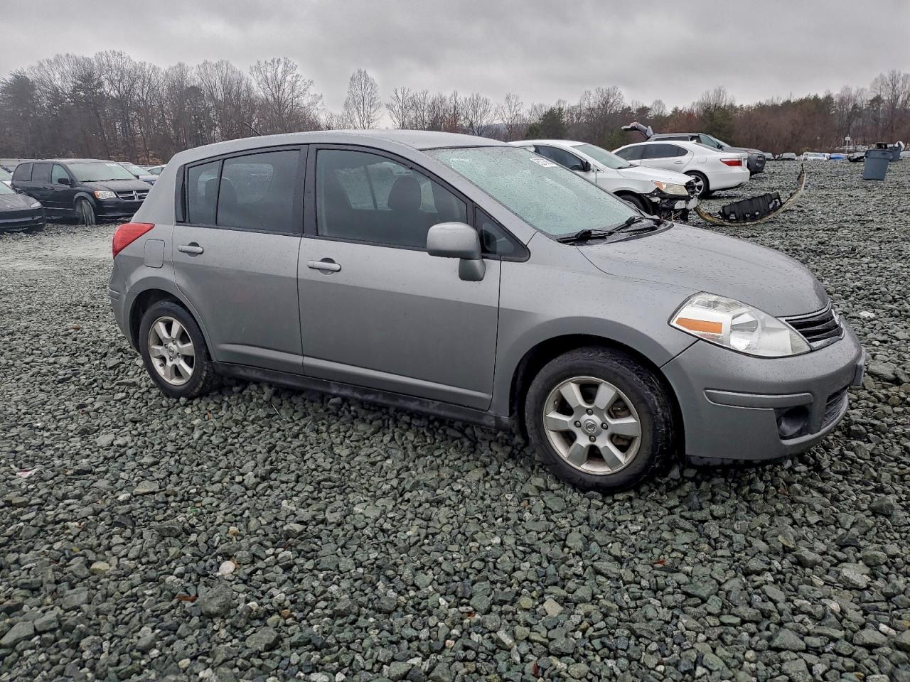 2012 NISSAN VERSA S photo 4