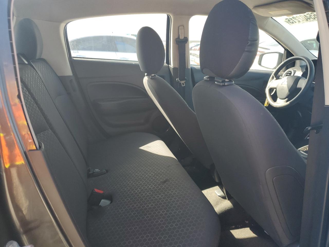 2015 MITSUBISHI MIRAGE DE photo 28