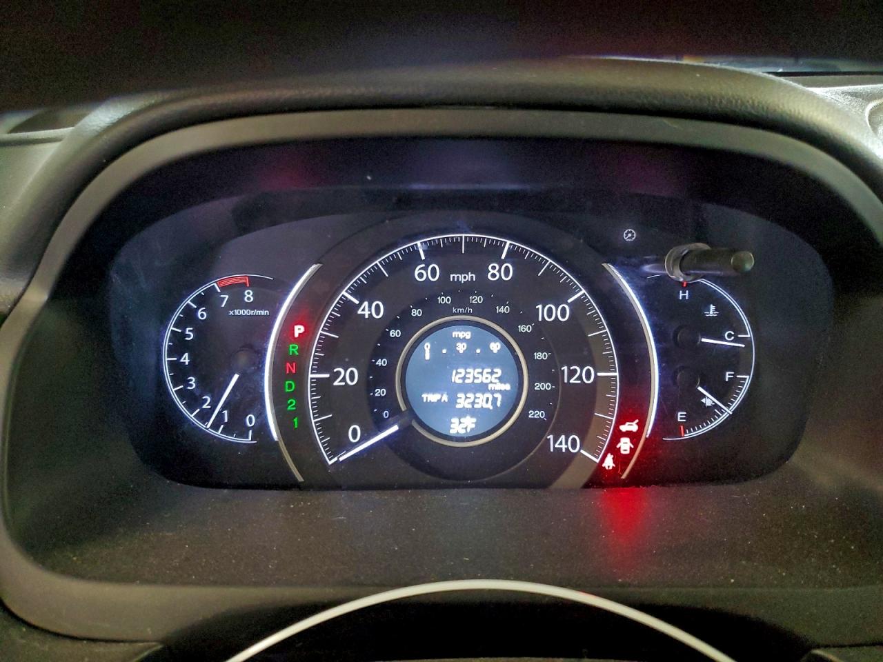 2013 HONDA CR-V LX photo 25