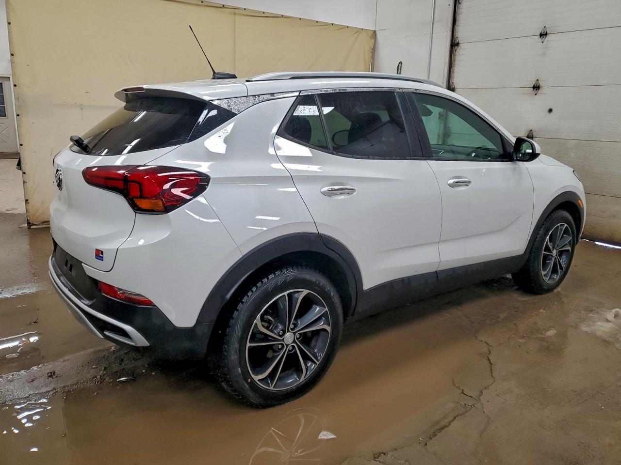 2020 BUICK ENCORE GX SELECT photo 3