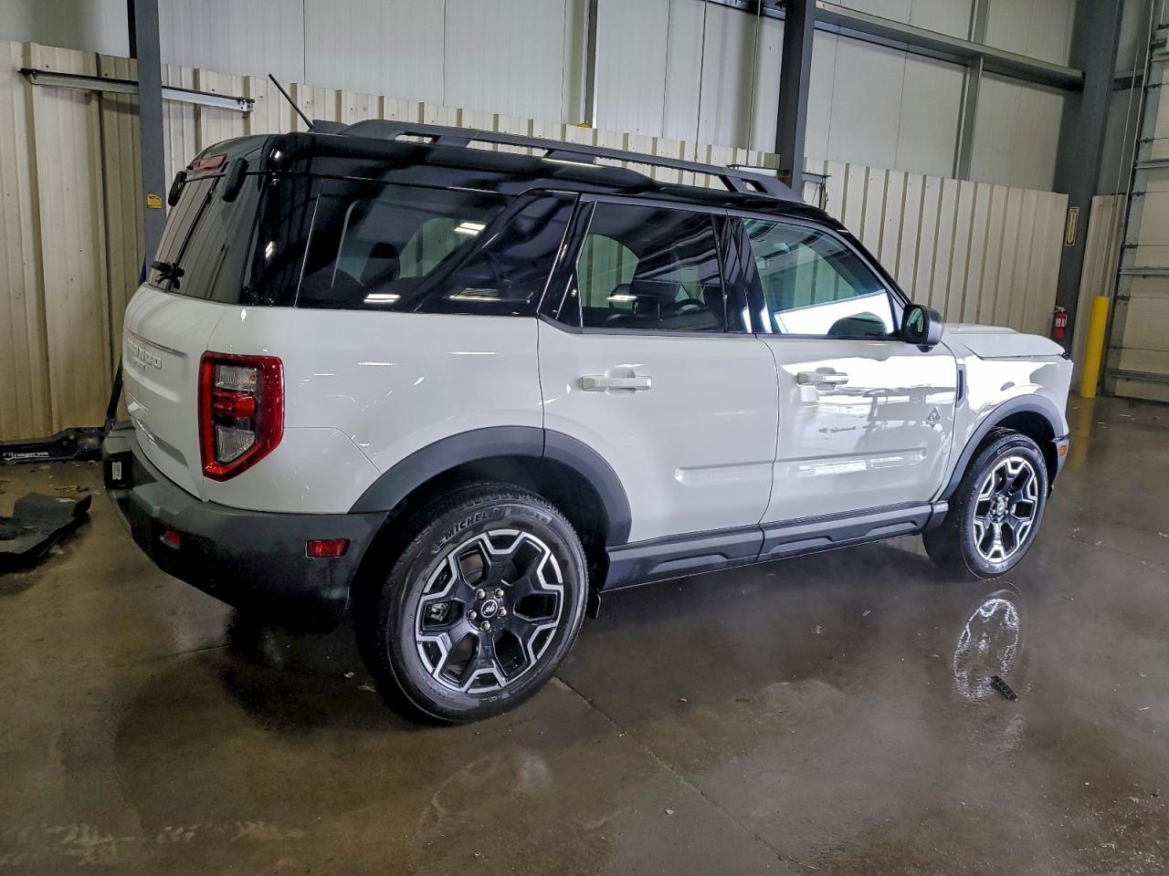 2025 FORD BRONCO SPORT OUTER BANKS photo 3