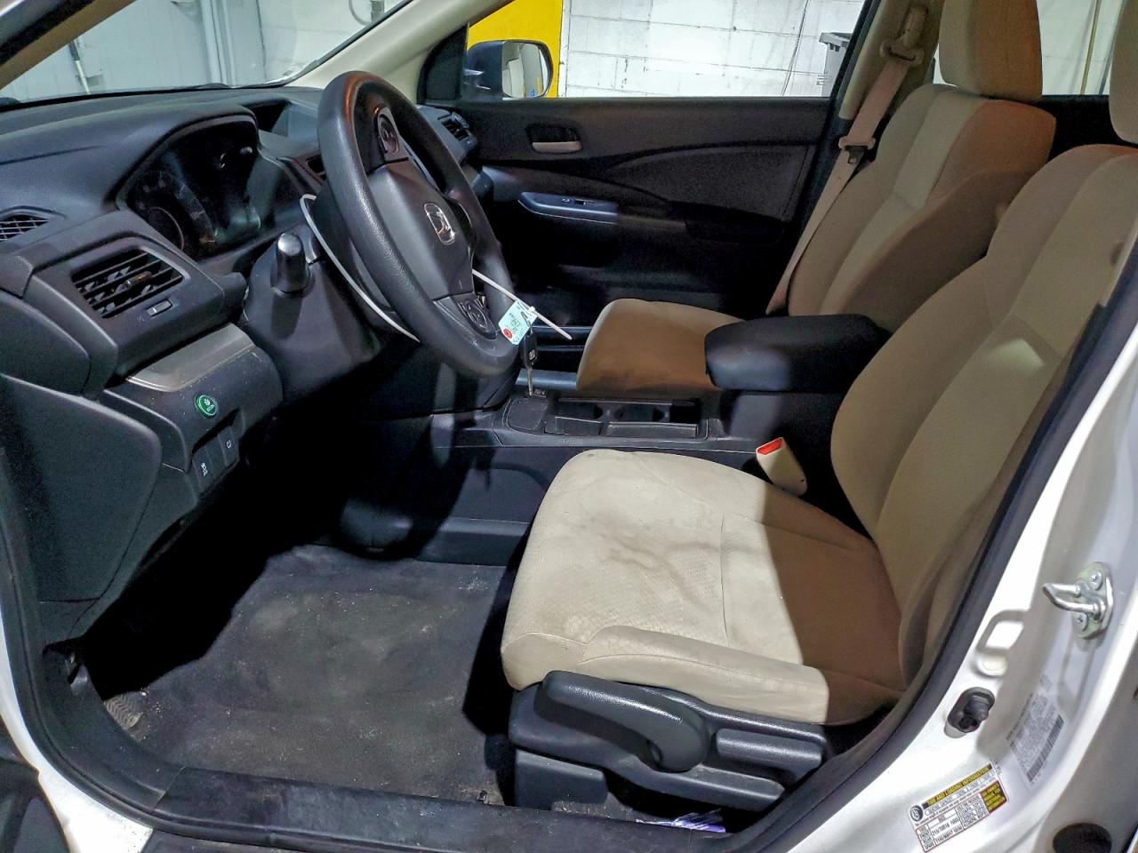 2016 HONDA CR-V LX photo 19