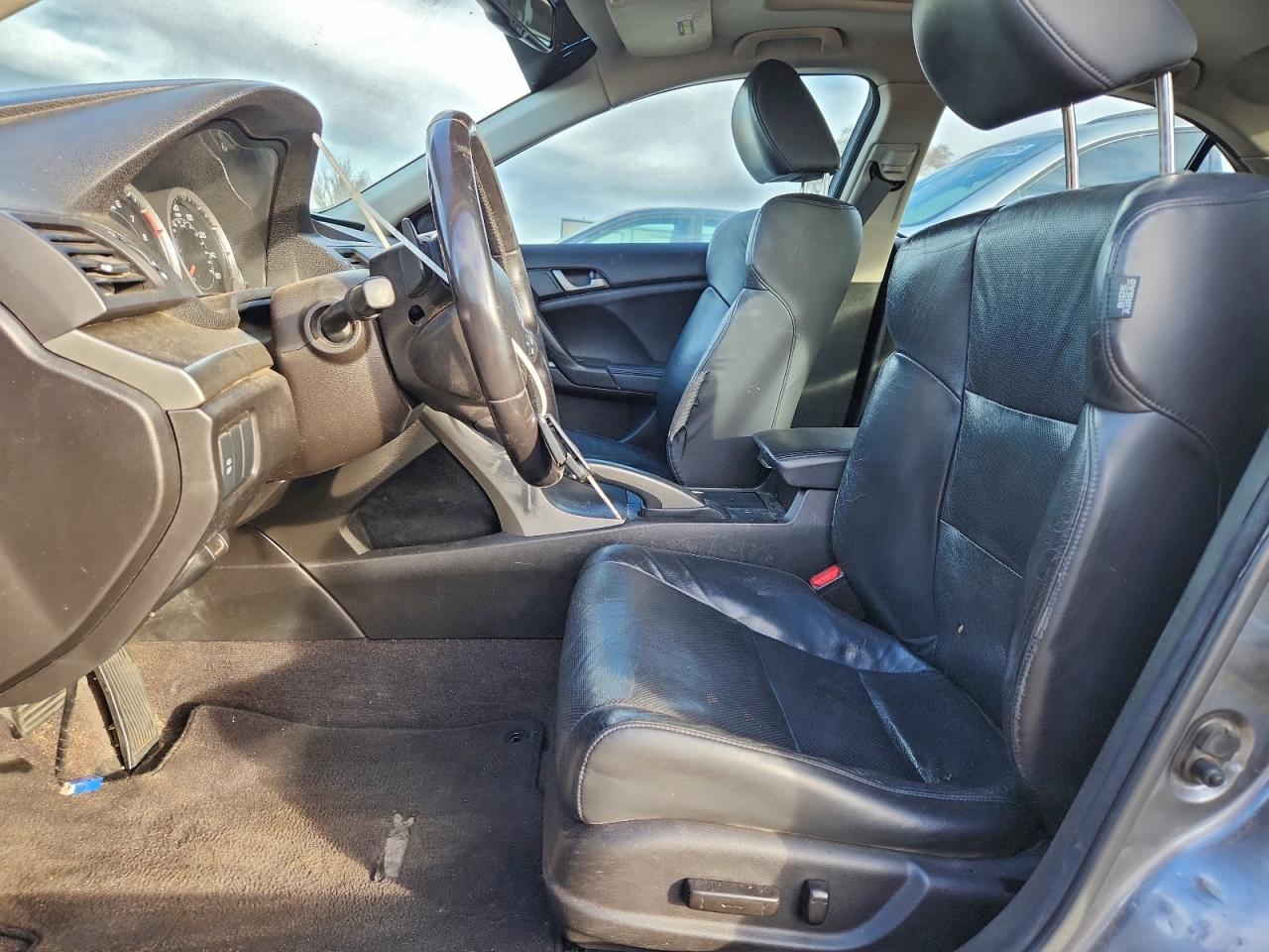 2010 ACURA TSX photo 19