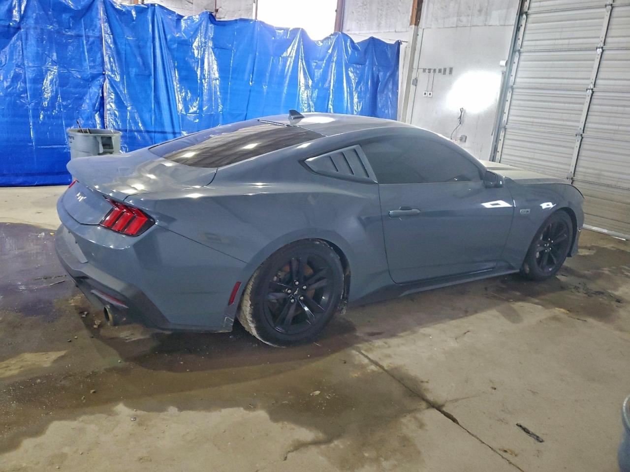 2024 FORD MUSTANG GT photo 3