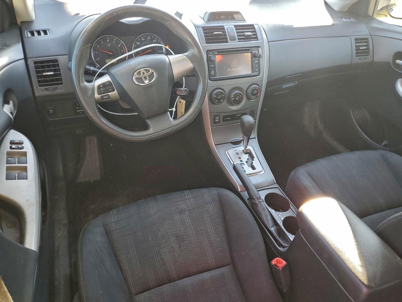 2013 TOYOTA COROLLA BASE photo 22