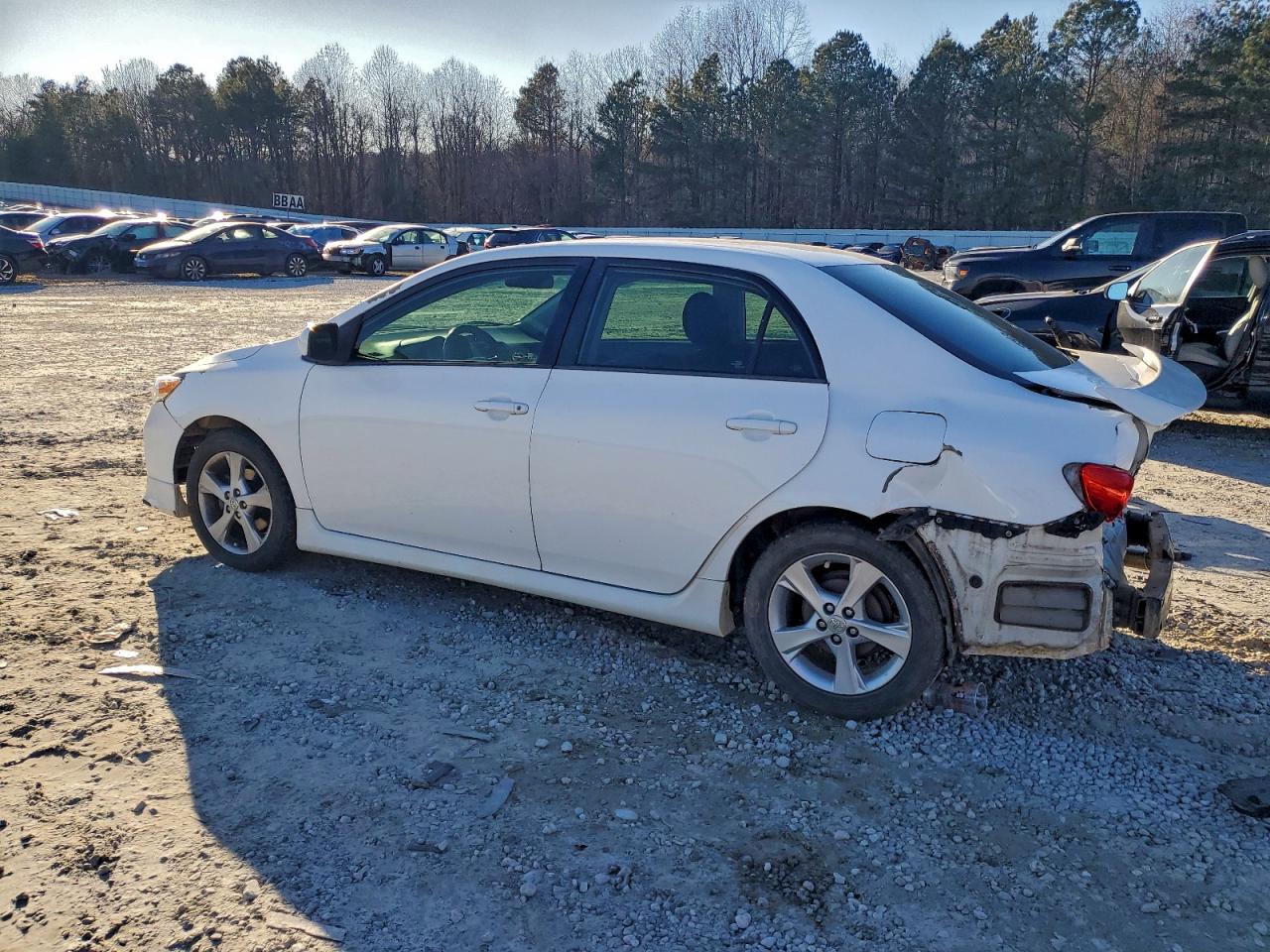 2013 TOYOTA COROLLA BASE photo 4