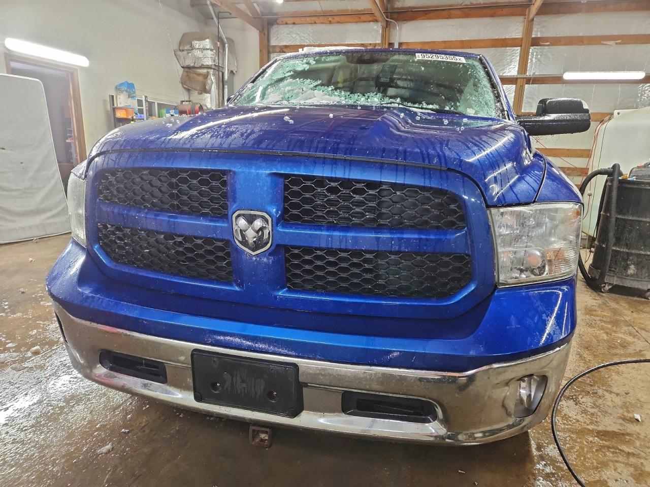 2015 RAM 1500 SLT photo 13