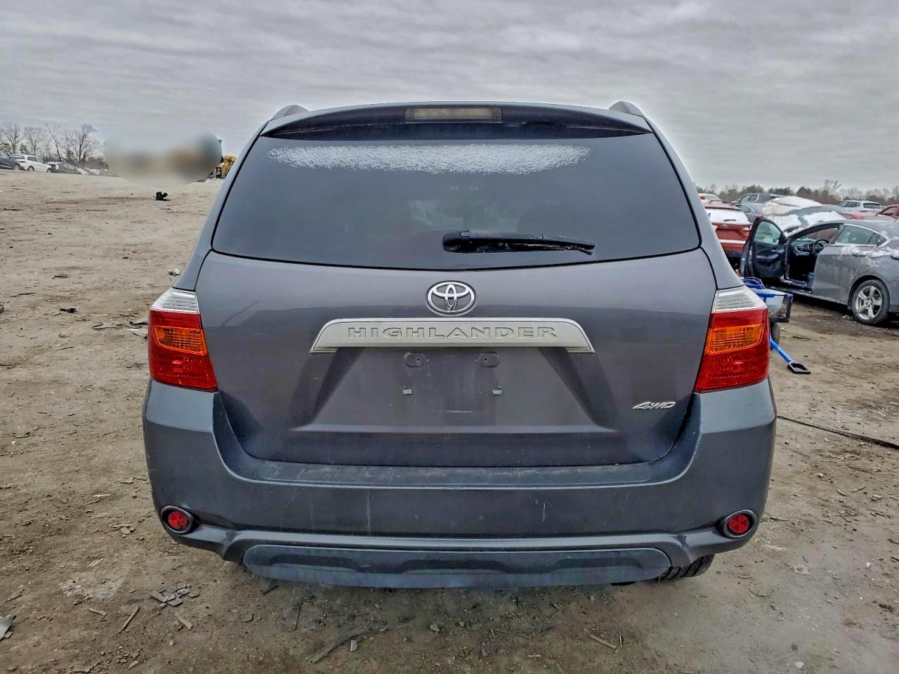 2010 TOYOTA HIGHLANDER photo 11