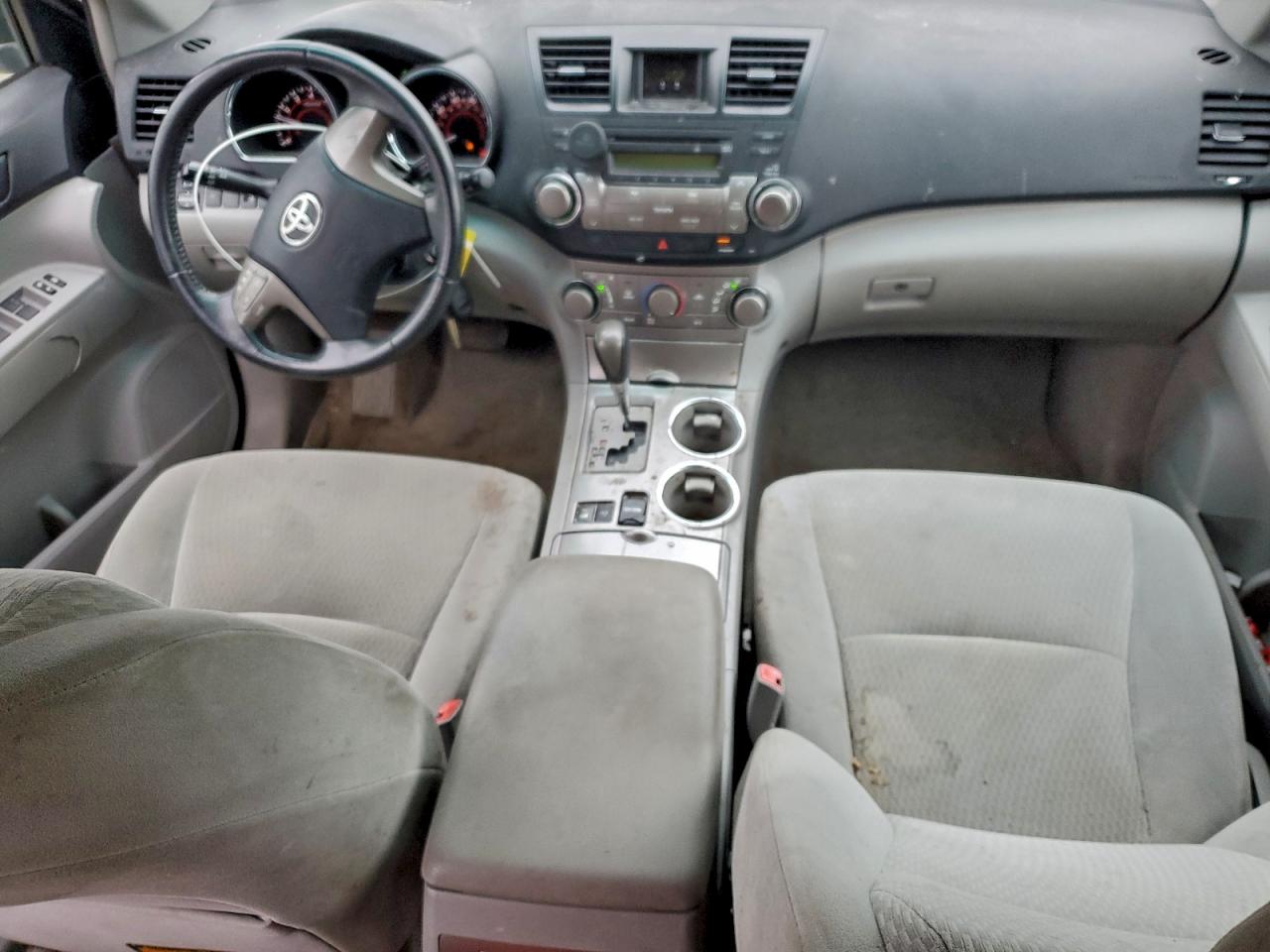 2010 TOYOTA HIGHLANDER photo 15