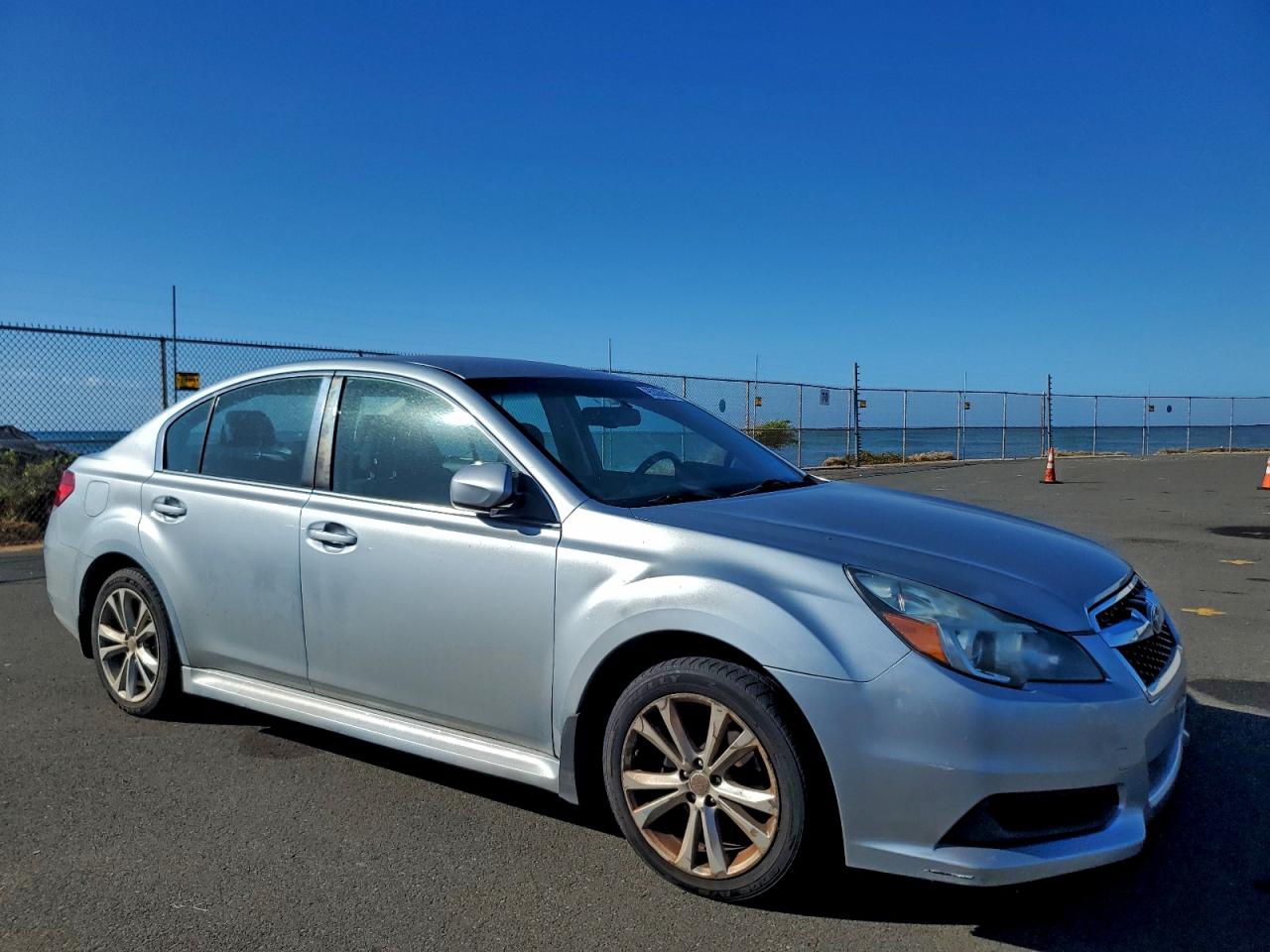 2013 SUBARU LEGACY 2.5I PREMIUM photo 4