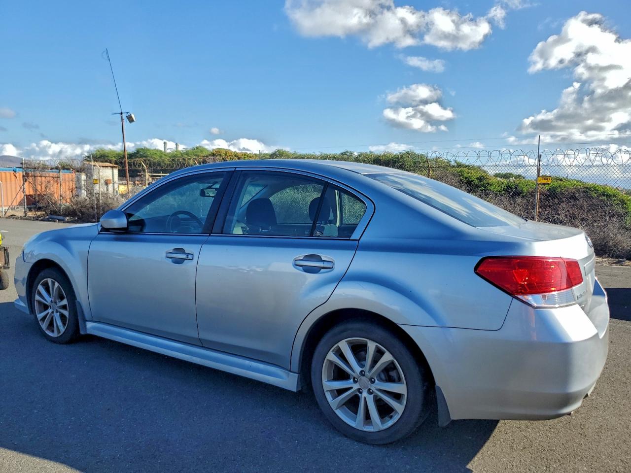 2013 SUBARU LEGACY 2.5I PREMIUM photo 2