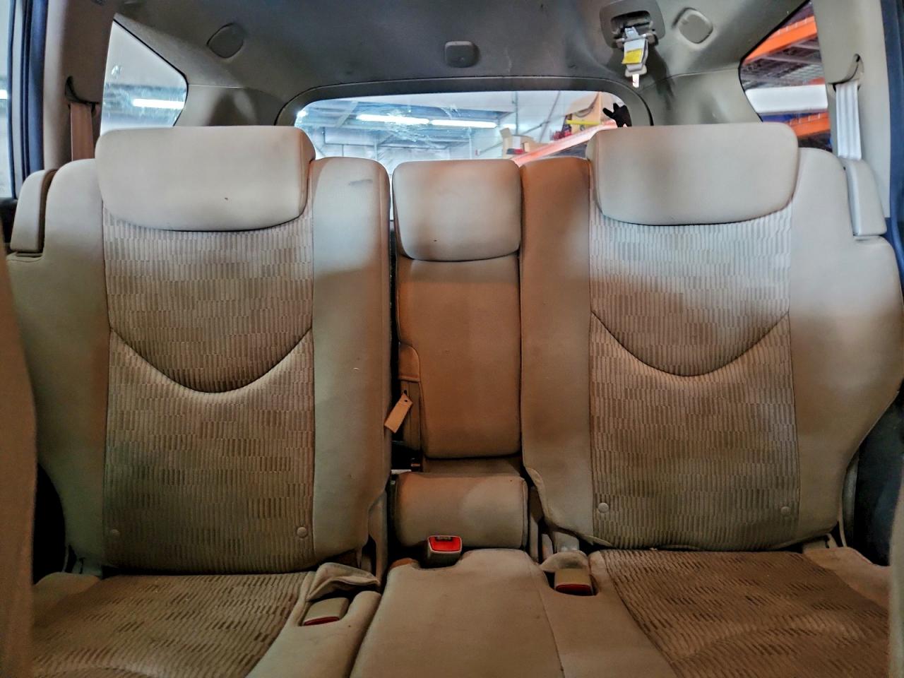2011 TOYOTA RAV4 BASE photo 10