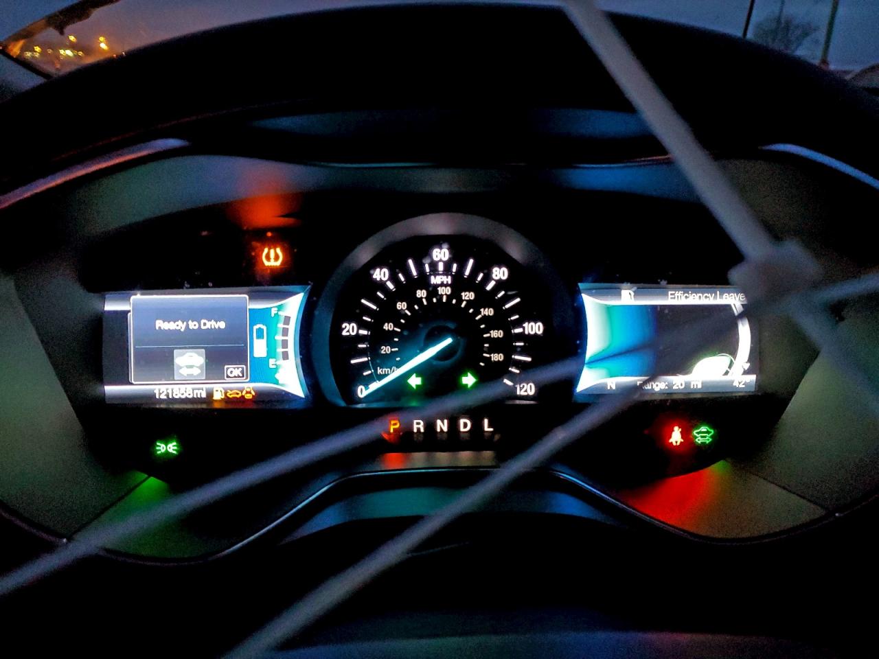 2017 FORD FUSION SE HYBRID photo 9