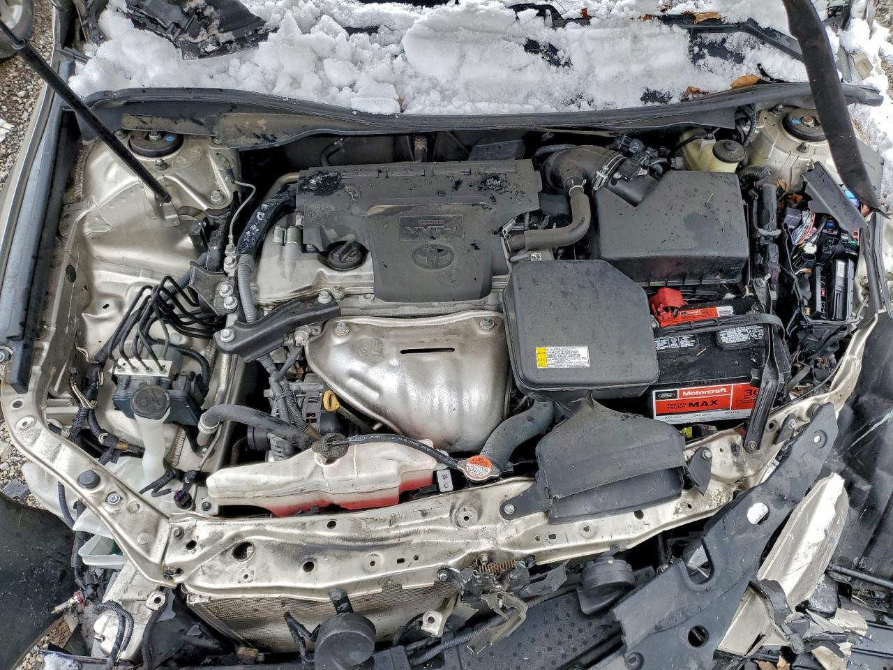2016 TOYOTA CAMRY LE photo 11